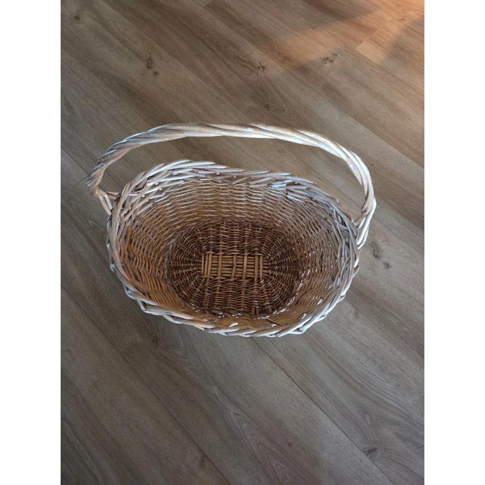 Vintage Handwoven Wicker Garden Gathering Basket Oval Willow Harvest Honey Brown